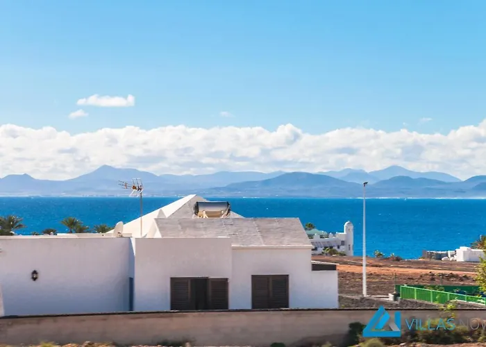 222 - Noches De Luna By Now Ltd * Playa Blanca (Lanzarote)