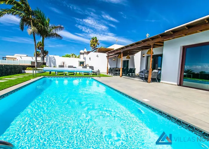 222 - Noches De Luna By Now Ltd